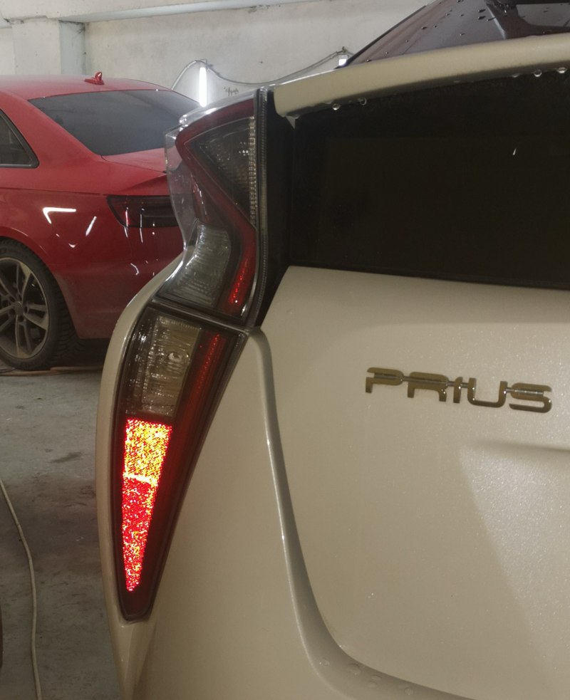 Toyota Prius — ремонт задней части